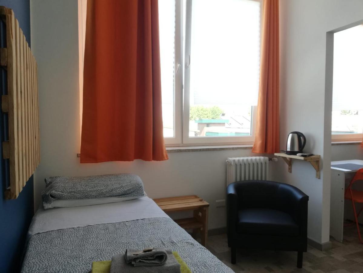 La Cordata Accommodation - Woodhouse Bike Hotel Cinisello Balsamo Εξωτερικό φωτογραφία