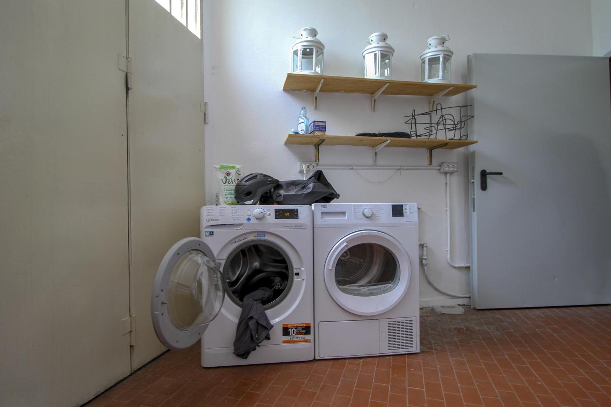 La Cordata Accommodation - Woodhouse Bike Hotel Cinisello Balsamo Εξωτερικό φωτογραφία