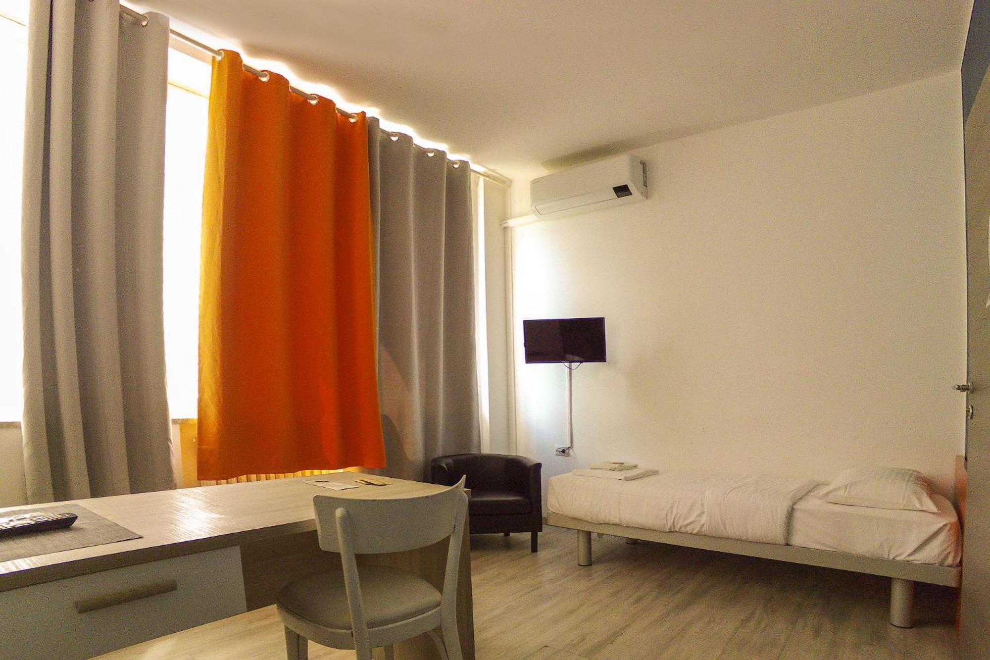 La Cordata Accommodation - Woodhouse Bike Hotel Cinisello Balsamo Εξωτερικό φωτογραφία